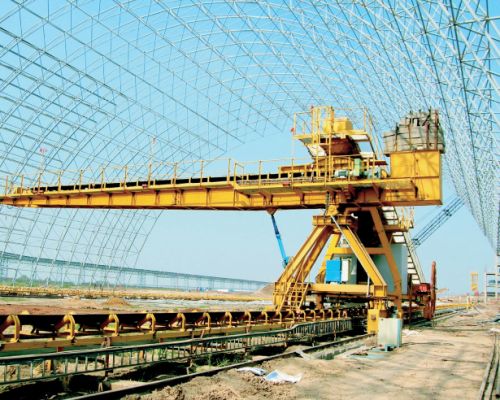 Loại b&ecirc;n Cantilever Stacker